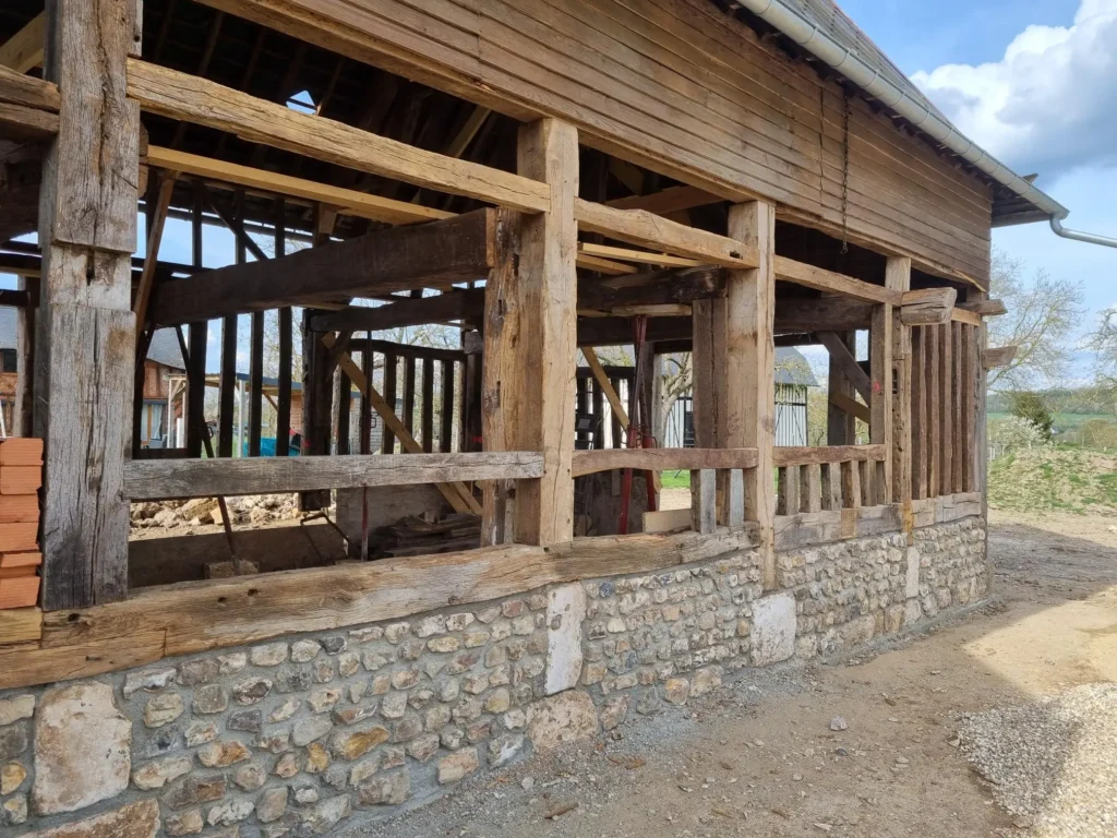 De pierre et de bois - Construction et rénovation de maisons individuelles à Brionne